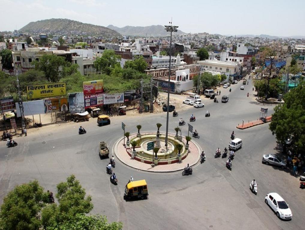 Collection O Hotel Orbit Udaipur Exterior photo